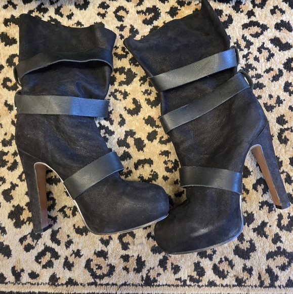 ALDO Black Leather Mid-calf Buckled Boots (Size 8.5) - Picture 2 of 5